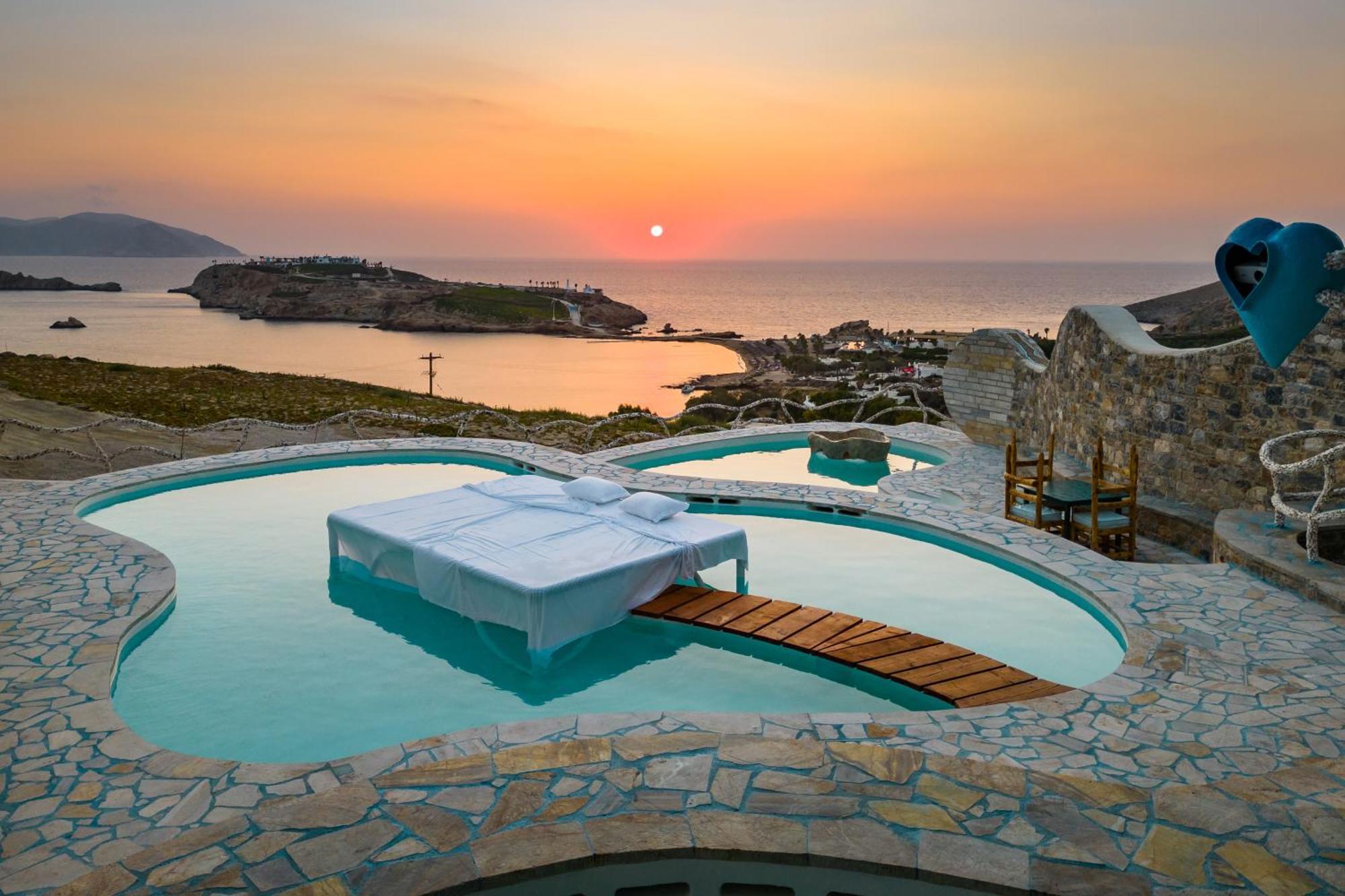 Agalia Luxury Suites Koumpara Extérieur photo