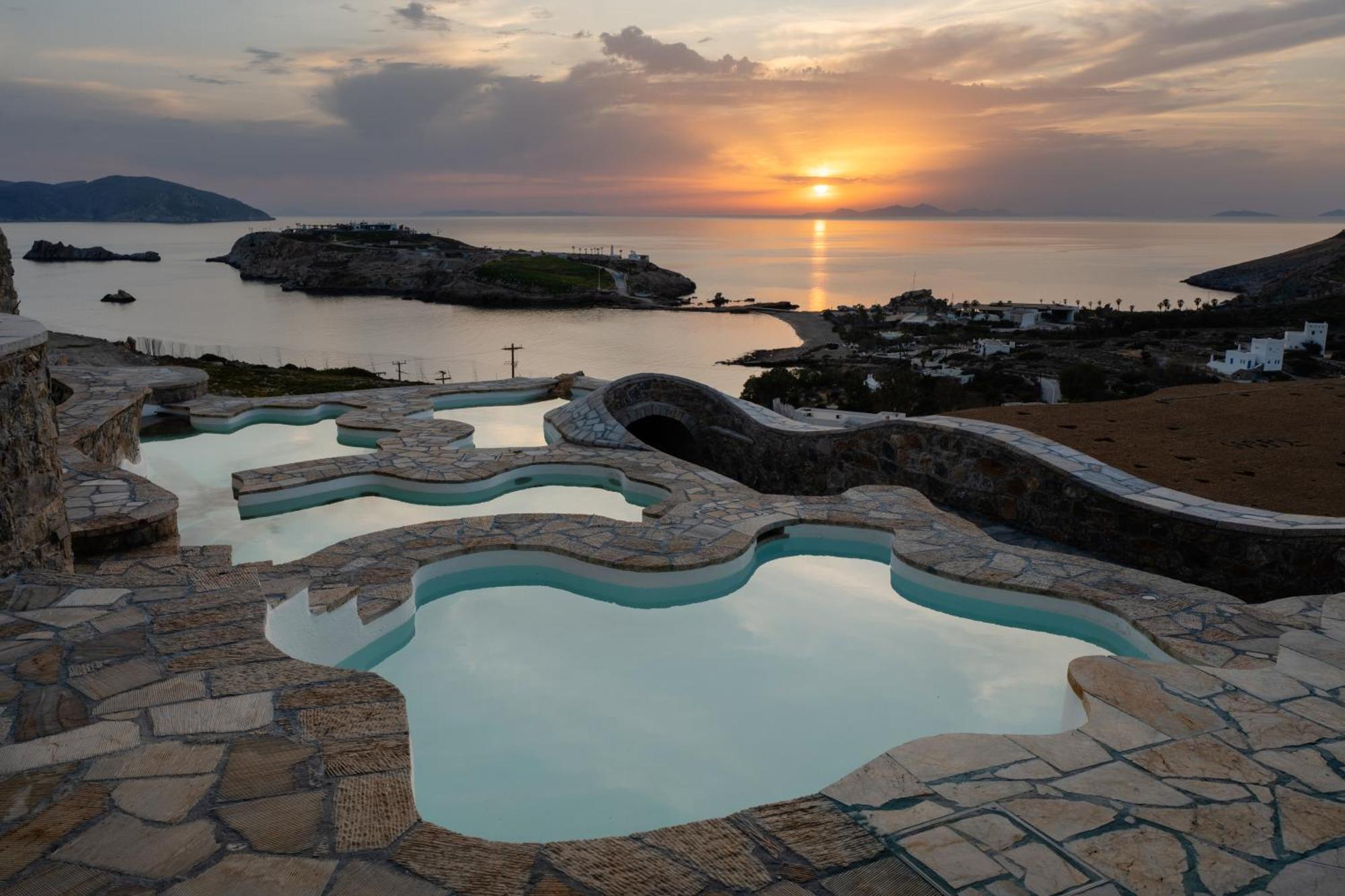 Agalia Luxury Suites Koumpara Extérieur photo